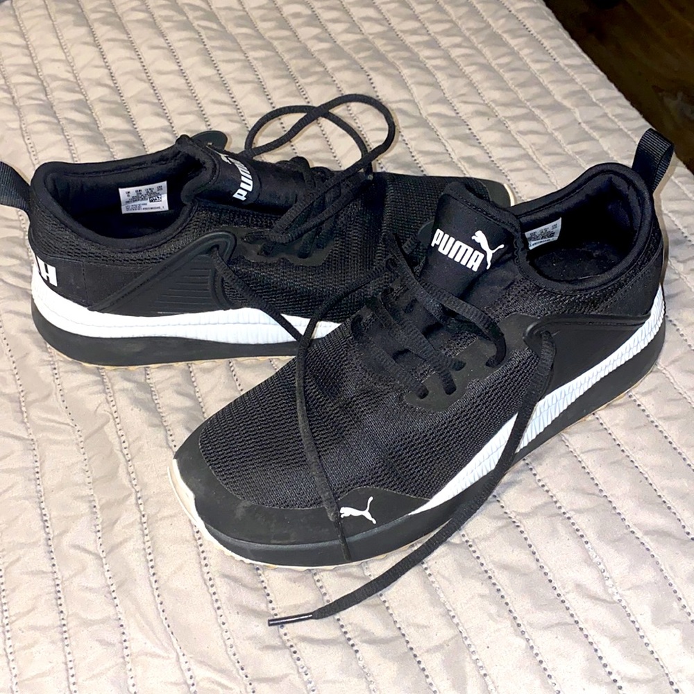 Puma tennis shoes